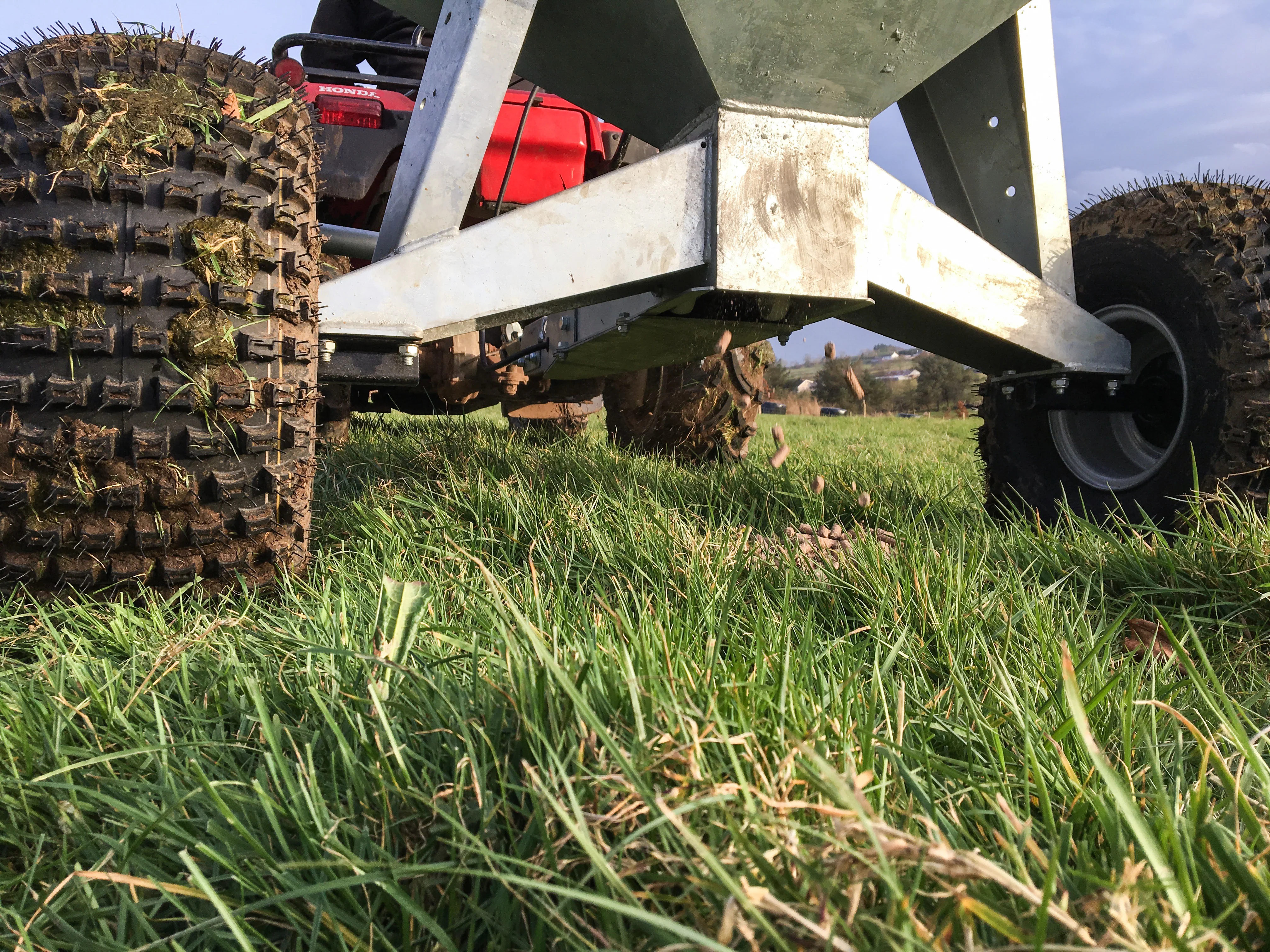 Quad-X Auto Drop Feeder Controller & Nudge - 370L - Image 7