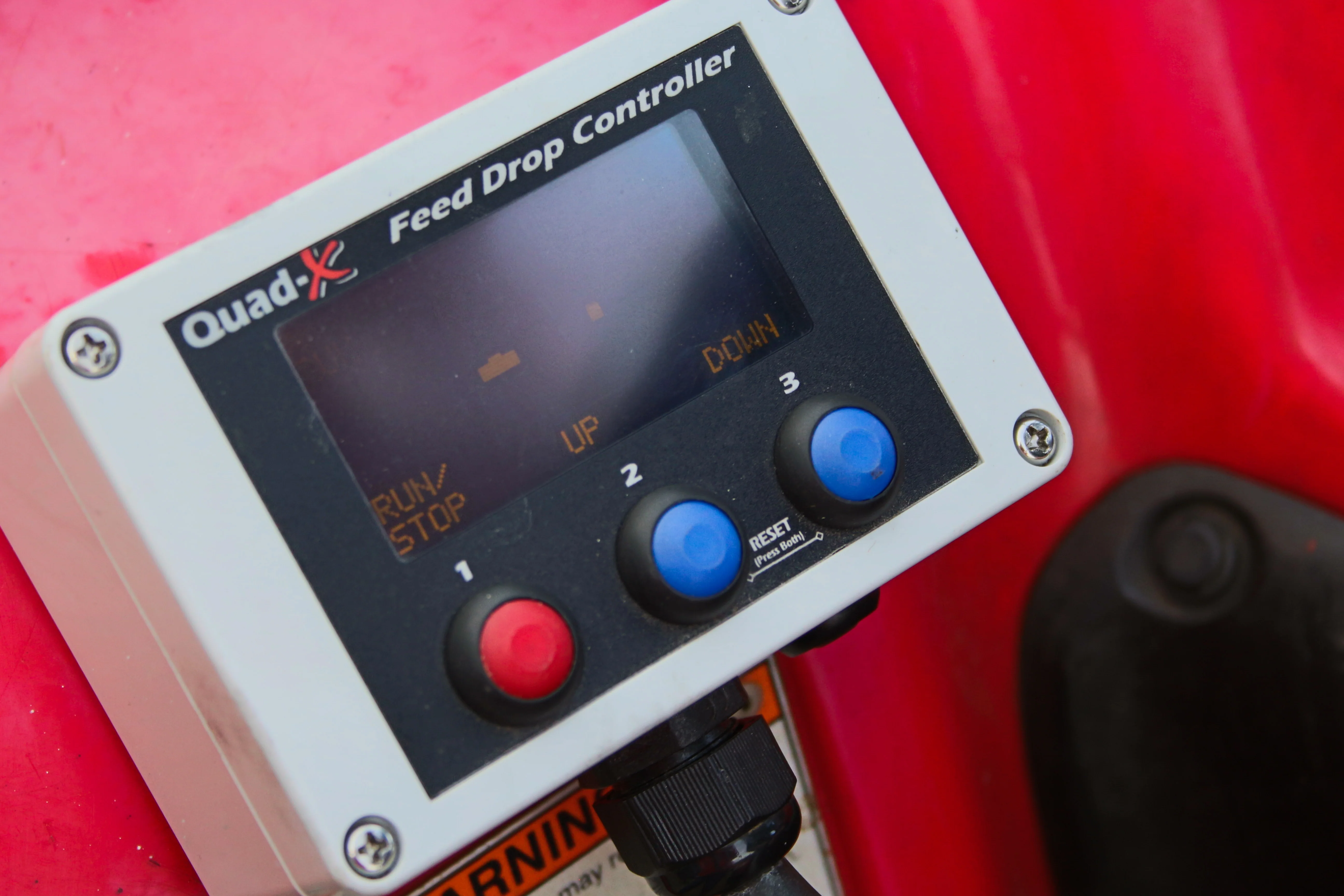 Quad-X Auto Drop Feeder Controller & Nudge - 370L - Image 8